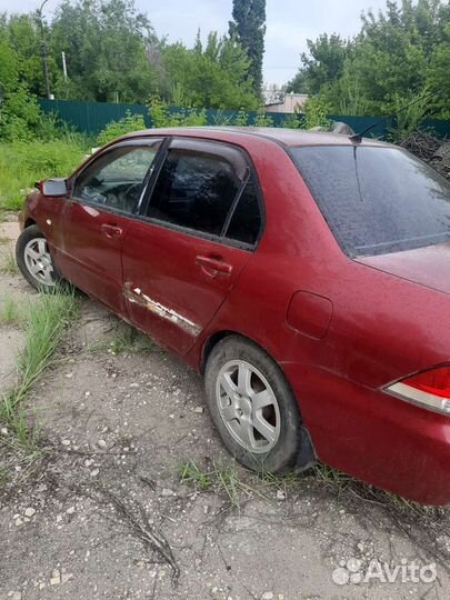 В разборе Mitsubishi lancer 9