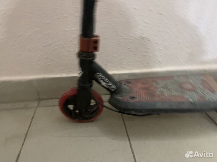 Самокат двухколесный