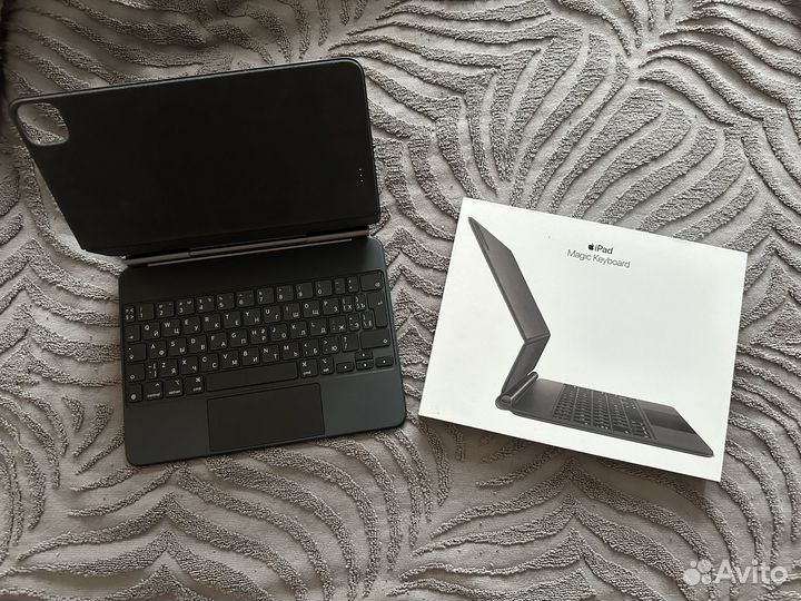 Apple magic keyboard iPad 11