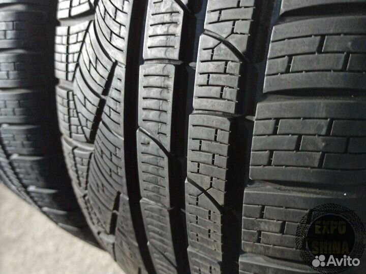 Pirelli Winter Sottozero 240 Serie II 225/45 R18 и 255/40 R18 95V
