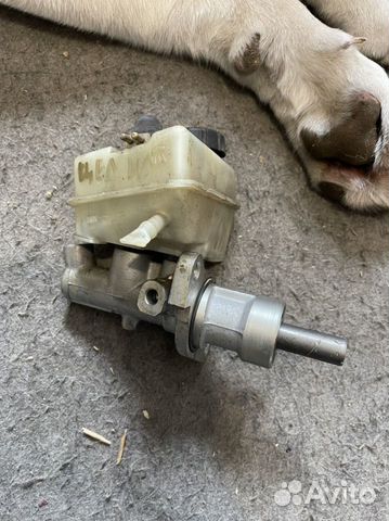 Главный тормозной цилиндр Mercedes W210