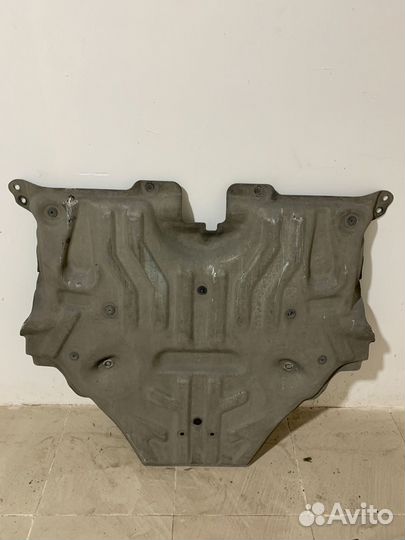 Защита двигателя метал Mercedes Benz W212