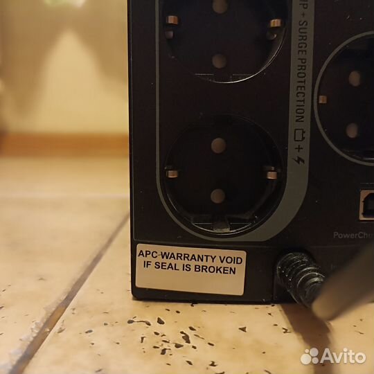 Источник бесперебойного питания APC Back-UPS 650 н