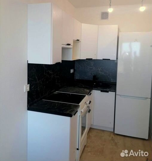 Кухня угловая в наличии