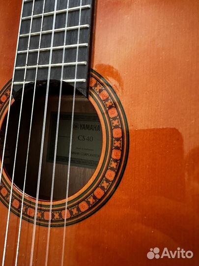Акустическая гитара yamaha CS40