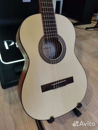 Parkwood PC75-wbag-op - классическая гитара