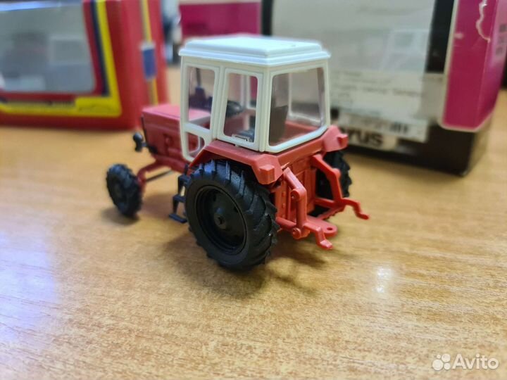 Модель трактора 1 43. Мтз 82 