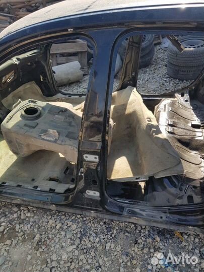 Стойки кузова с порогом на Cadillac bls