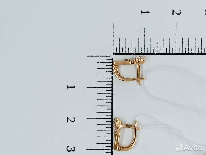 Золотые серьги с фианитом