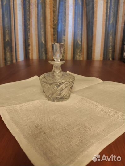 Винтажный флакон для туалетной воды