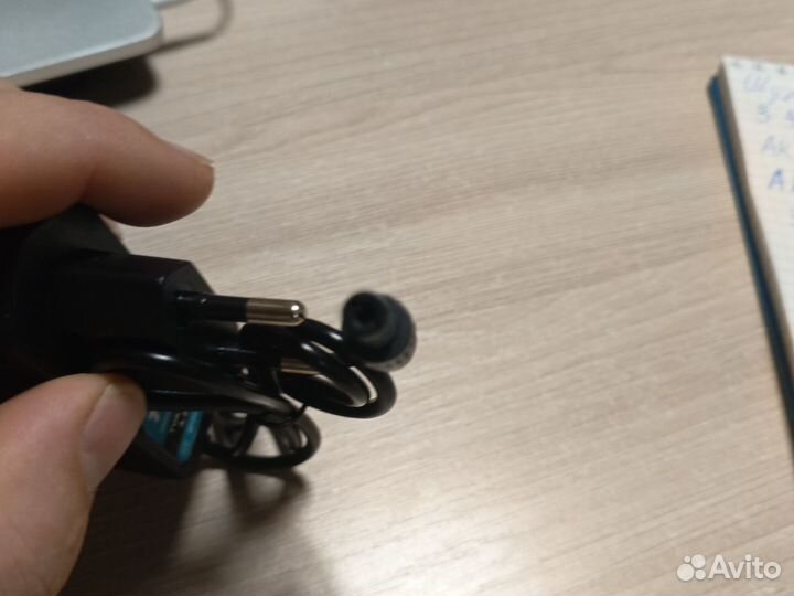 Зарядное устройство для АКБ лазерного уровня.Tesla