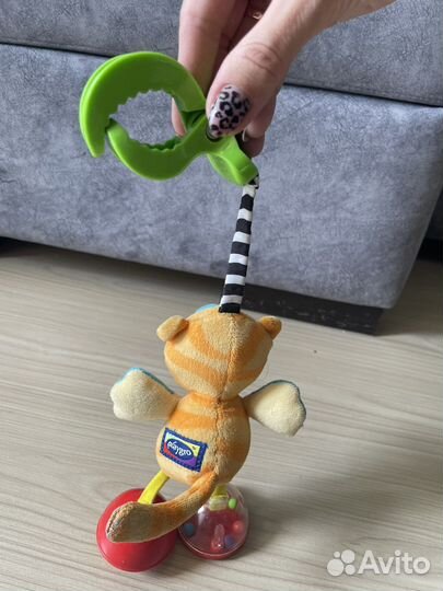 Подвеска игрушка на коляску