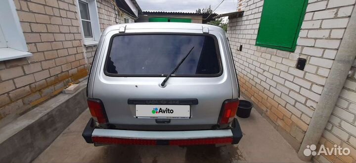 LADA 4x4 (Нива) 1.7 МТ, 2007, 200 000 км