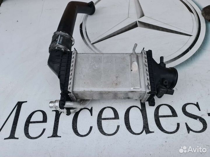 Интеркуллер двигателя M274 Mercedes