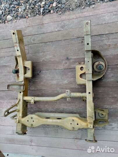 Рама передняя часть Suzuki Jimny