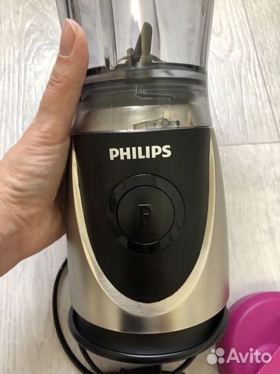 Блендер Philips HR2875