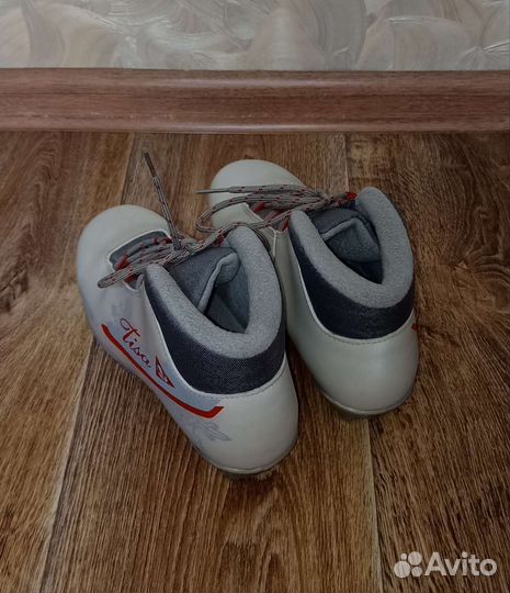 Лыжные ботинки Tisa женские