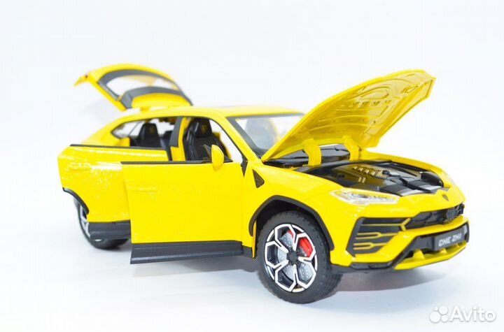 Модель автомобиля Lamborghini Urus