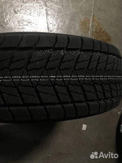 Boto WD69 275/45 R21 110T