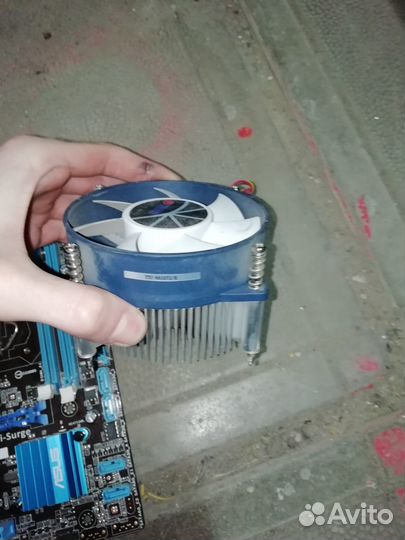 Процессор Intel Core i3 - 2100 (Кулер в подарок)