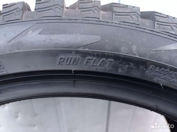 Pirelli Ice Zero 2 245/40 R19 98H