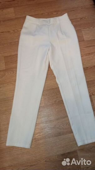 Женские брюки белые 42-44р бу