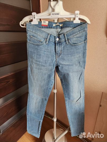 Джинсы женские Levis новые