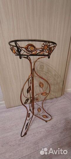 Подставка для цветов напольная металлическая