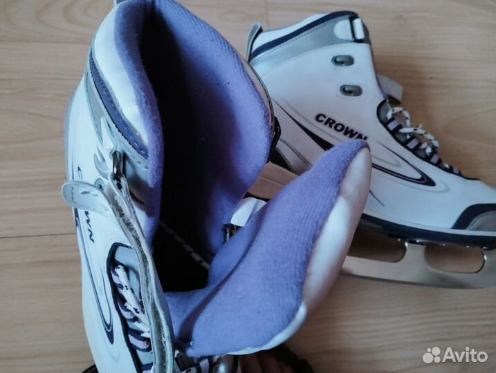 Продаю коньки фигурные