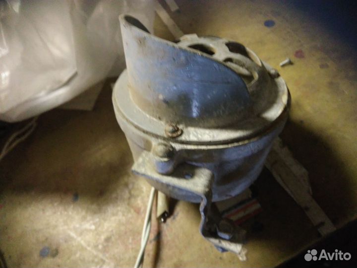 Звонок сирена