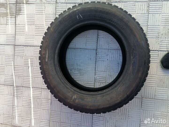 Продам покрышку