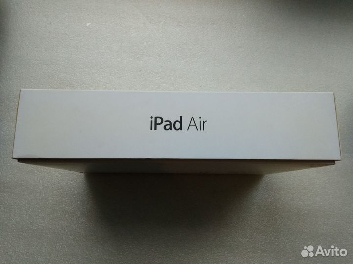 Коробка от iPad 16 Гб (5 поколение)