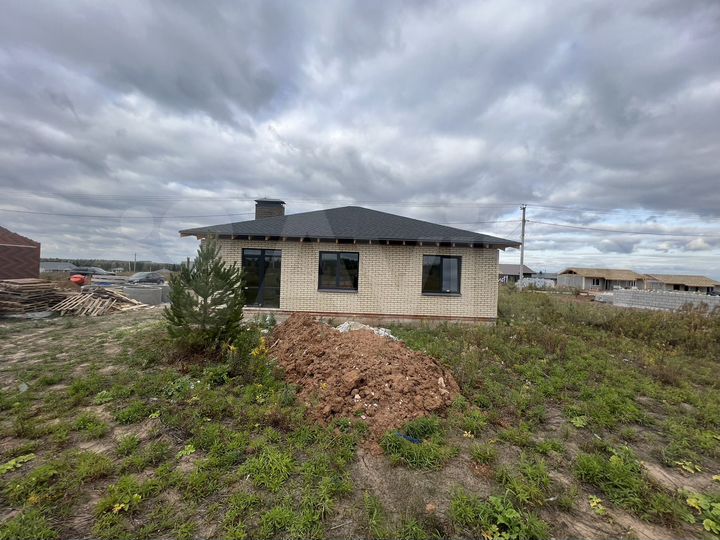 Коттедж 100 м² на участке 10 сот.