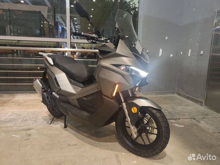 Скутер Osaka 180куб