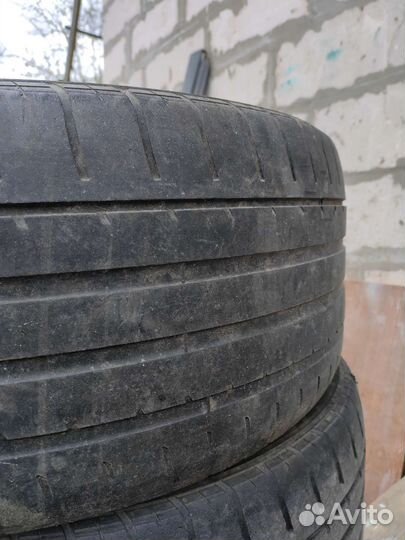 GT Radial Champiro HPY 255/45 R19 90Y