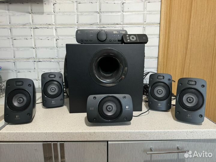 Logitech z906 Акустика для компьютера 5.1