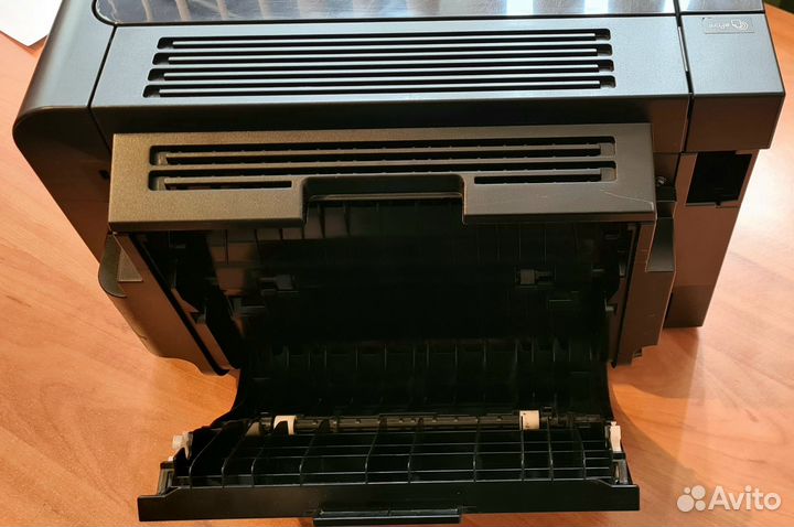 Принтер HP LaserJet Pro P1606dn