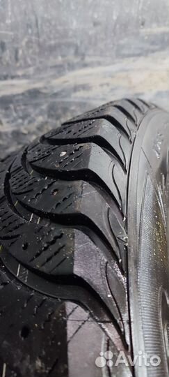 Goodyear UltraGrip Extreme 225/60 R17