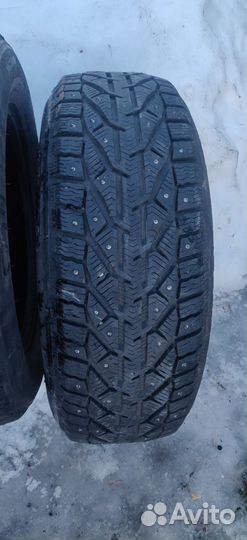 Tigar SUV Ice 215/65 R16