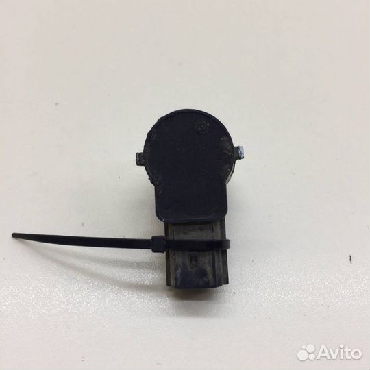 Датчик парковки Jeep Grand Cherokee WK2 2010