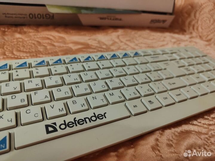 Беспроводной набор мышь и клавиатура