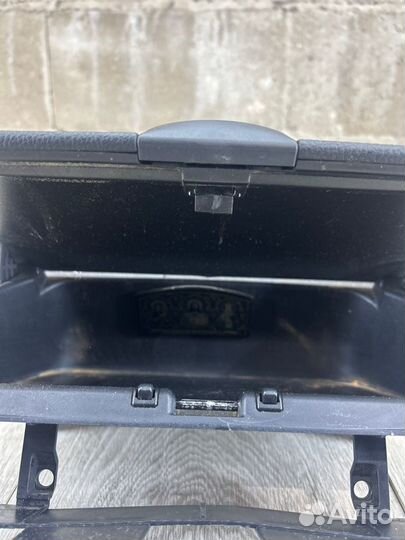 Бардачок Mazda 6 GG