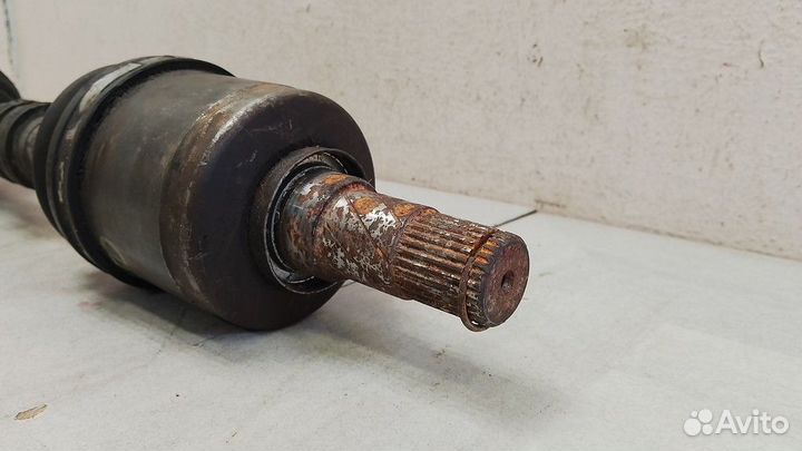 Привод передний левый