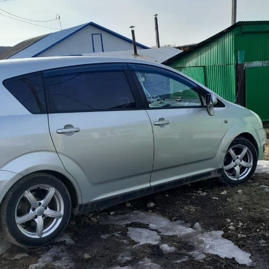 Купить 🚘 Toyota Corolla Verso с пробегом от 600 000 ₽ в
