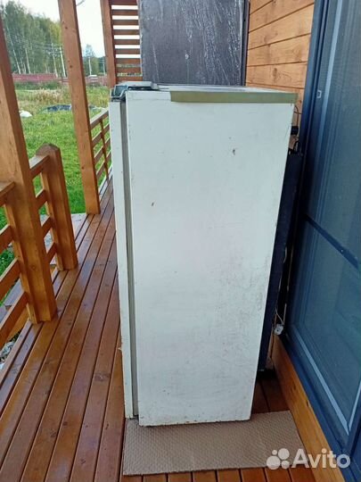 Холодильник рабочий