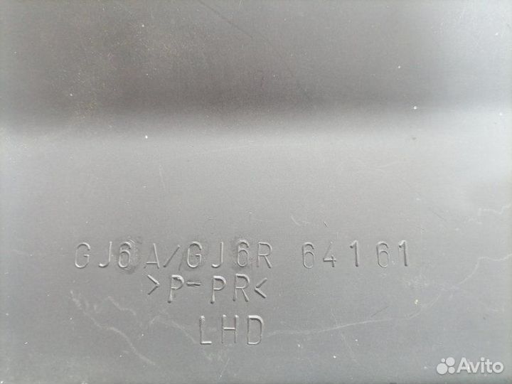 Бардачок Mazda 6 GG L813 2005