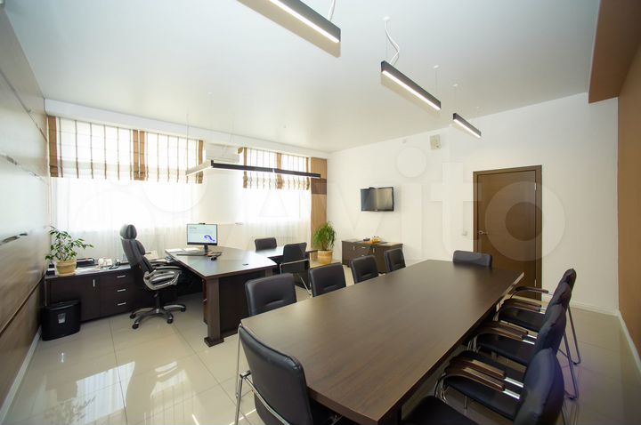 Продам помещение свободного назначения, 2414 м²