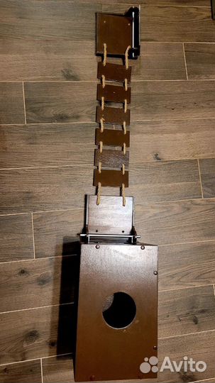 Настенный домик для кошки с лесенкой и полочками