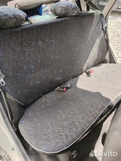 Чехлы и коврики в гранту лифтбек