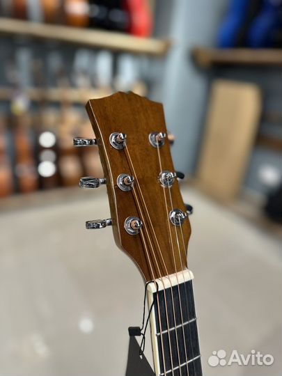 Электроакустическая гитара Fabio FAW-701VS CEQ